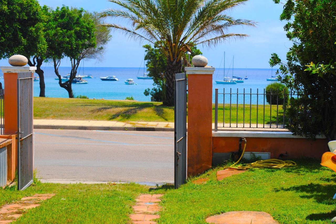 Villa Stella Fronte Mare Porto Frailis Арбатакс Экстерьер фото